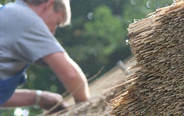 professional Mottram St Andrew thatchers